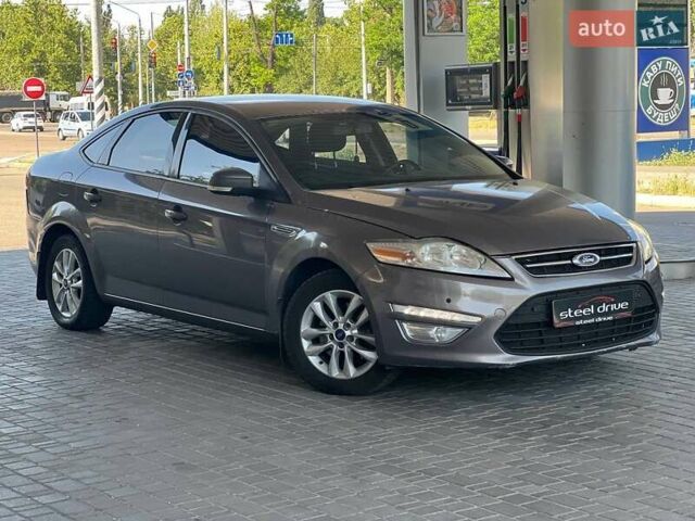 Коричневый Форд Мондео, объемом двигателя 1.6 л и пробегом 269 тыс. км за 5599 $, фото 2 на Automoto.ua