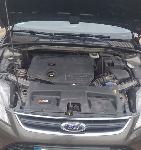 Коричневый Форд Мондео, объемом двигателя 1.6 л и пробегом 180 тыс. км за 7700 $, фото 12 на Automoto.ua