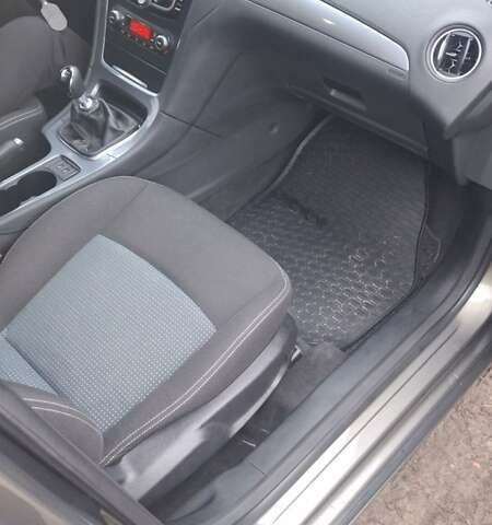 Коричневый Форд Мондео, объемом двигателя 1.6 л и пробегом 180 тыс. км за 7700 $, фото 14 на Automoto.ua