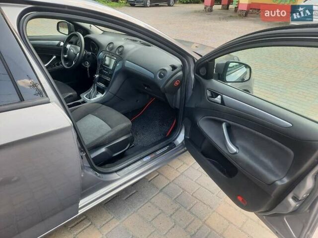 Коричневий Форд Мондео, об'ємом двигуна 2 л та пробігом 248 тис. км за 8000 $, фото 10 на Automoto.ua