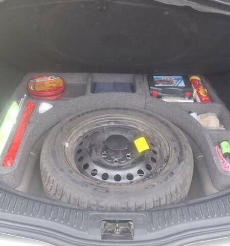 Коричневый Форд Мондео, объемом двигателя 1.6 л и пробегом 180 тыс. км за 7700 $, фото 13 на Automoto.ua