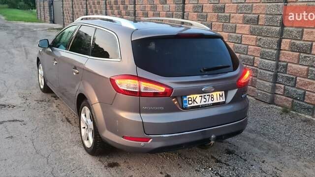 Коричневий Форд Мондео, об'ємом двигуна 1.6 л та пробігом 250 тис. км за 9000 $, фото 3 на Automoto.ua