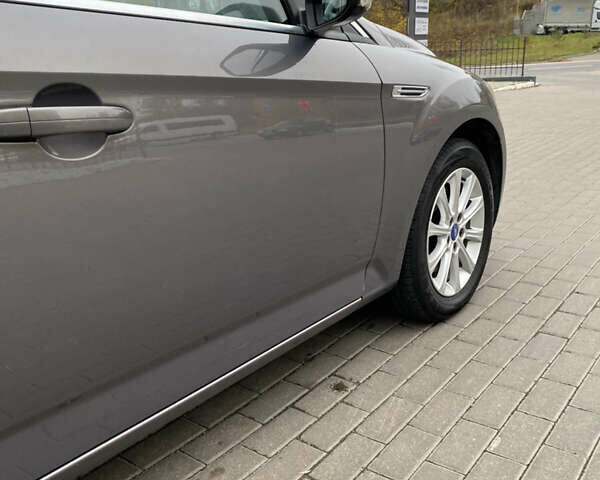 Коричневый Форд Мондео, объемом двигателя 2 л и пробегом 244 тыс. км за 7400 $, фото 12 на Automoto.ua