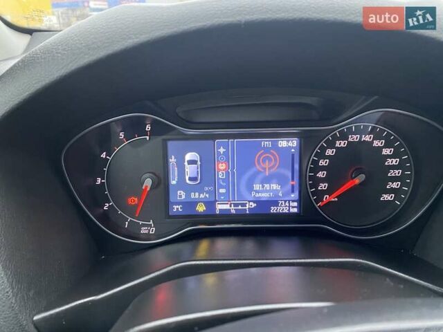 Коричневий Форд Мондео, об'ємом двигуна 1.6 л та пробігом 222 тис. км за 7550 $, фото 8 на Automoto.ua