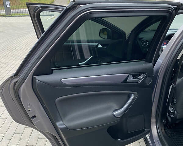 Коричневый Форд Мондео, объемом двигателя 2 л и пробегом 244 тыс. км за 7400 $, фото 34 на Automoto.ua