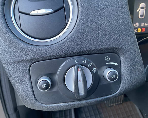 Коричневий Форд Мондео, об'ємом двигуна 2 л та пробігом 244 тис. км за 7600 $, фото 27 на Automoto.ua