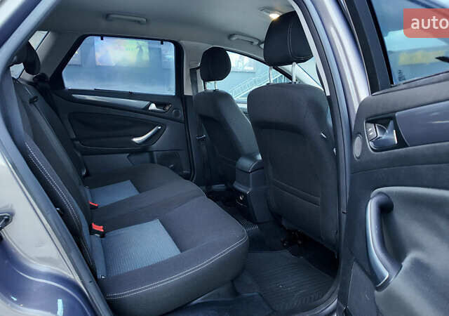 Коричневый Форд Мондео, объемом двигателя 2 л и пробегом 230 тыс. км за 7490 $, фото 11 на Automoto.ua