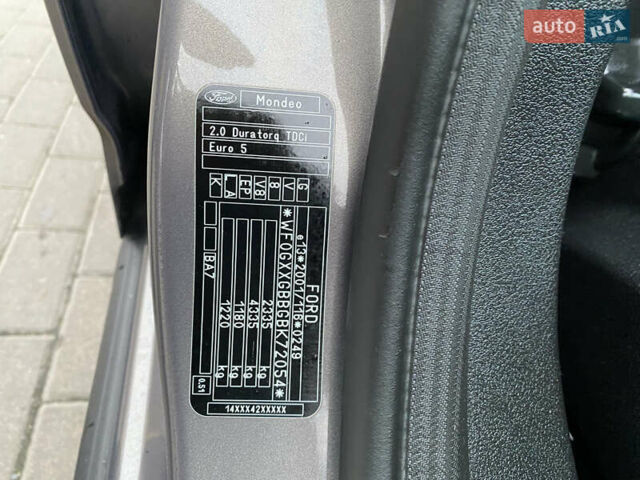 Коричневый Форд Мондео, объемом двигателя 2 л и пробегом 244 тыс. км за 7400 $, фото 31 на Automoto.ua