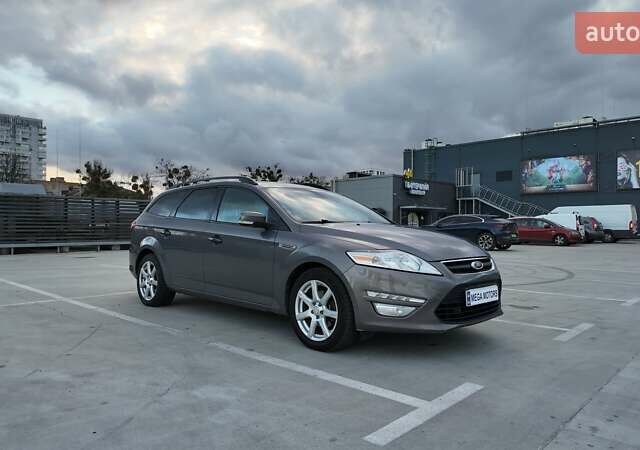 Коричневый Форд Мондео, объемом двигателя 2 л и пробегом 230 тыс. км за 7490 $, фото 7 на Automoto.ua