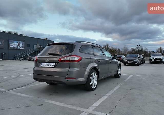 Коричневый Форд Мондео, объемом двигателя 2 л и пробегом 230 тыс. км за 7490 $, фото 5 на Automoto.ua