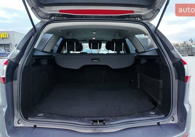 Коричневый Форд Мондео, объемом двигателя 2 л и пробегом 230 тыс. км за 7490 $, фото 14 на Automoto.ua