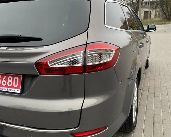 Коричневый Форд Мондео, объемом двигателя 2 л и пробегом 244 тыс. км за 7400 $, фото 8 на Automoto.ua