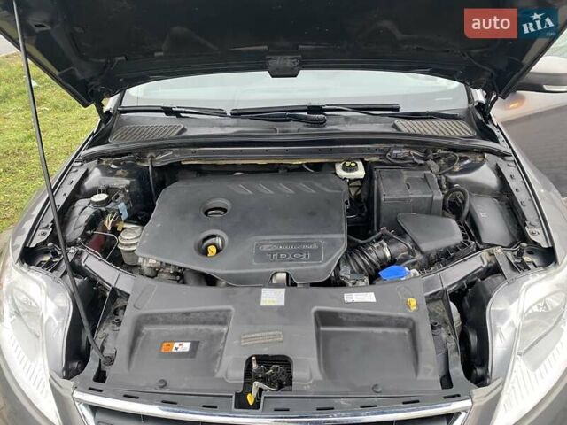 Коричневий Форд Мондео, об'ємом двигуна 1.6 л та пробігом 222 тис. км за 7550 $, фото 5 на Automoto.ua