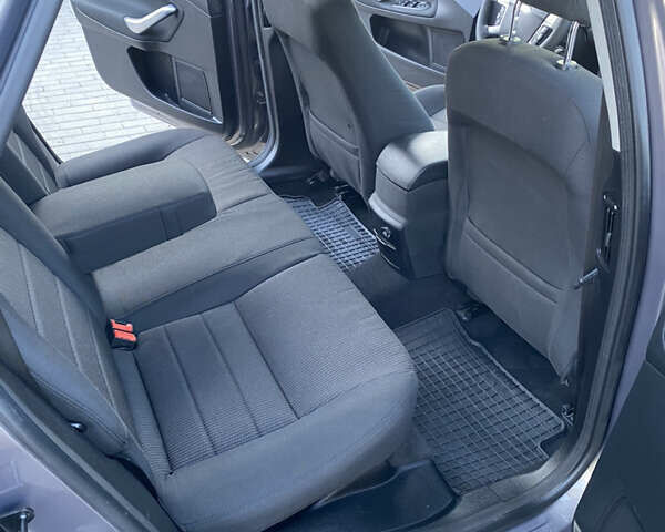 Коричневий Форд Мондео, об'ємом двигуна 2 л та пробігом 244 тис. км за 7600 $, фото 17 на Automoto.ua