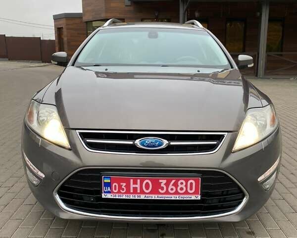 Коричневый Форд Мондео, объемом двигателя 2 л и пробегом 244 тыс. км за 7400 $, фото 16 на Automoto.ua