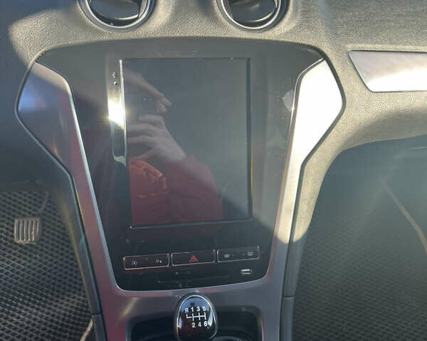 Коричневий Форд Мондео, об'ємом двигуна 1.6 л та пробігом 255 тис. км за 9401 $, фото 16 на Automoto.ua