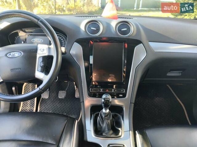 Коричневий Форд Мондео, об'ємом двигуна 1.6 л та пробігом 255 тис. км за 9401 $, фото 36 на Automoto.ua