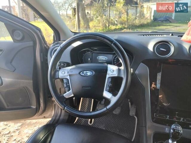 Коричневий Форд Мондео, об'ємом двигуна 1.6 л та пробігом 255 тис. км за 9401 $, фото 37 на Automoto.ua