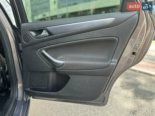 Форд Мондео 2014 в Киеве на Automoto.ua Коричневый Форд Мондео, объемом двигателя 2 л и пробегом 250 тыс. км за 7499 $, фото 24 на Automoto.ua