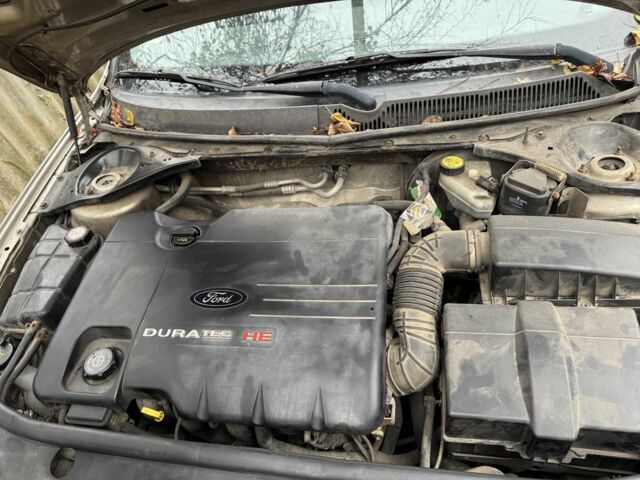 Коричневий Форд Мондео, об'ємом двигуна 1.8 л та пробігом 259 тис. км за 1600 $, фото 6 на Automoto.ua