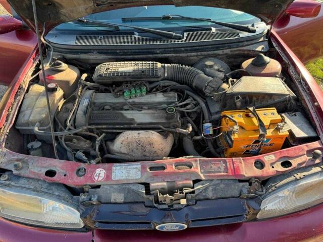 Красный Форд Мондео, объемом двигателя 1.6 л и пробегом 350 тыс. км за 1100 $, фото 9 на Automoto.ua