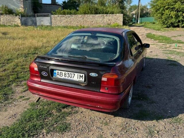 Красный Форд Мондео, объемом двигателя 1.6 л и пробегом 350 тыс. км за 1100 $, фото 5 на Automoto.ua