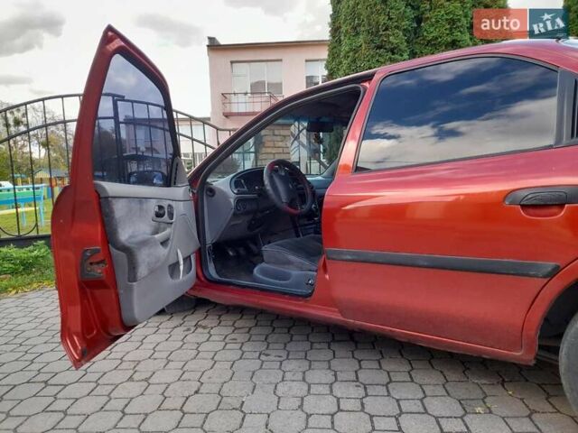 Красный Форд Мондео, объемом двигателя 1.6 л и пробегом 350 тыс. км за 1700 $, фото 4 на Automoto.ua