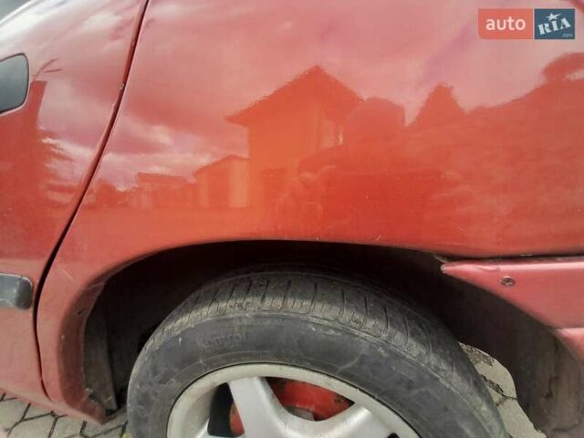 Красный Форд Мондео, объемом двигателя 1.6 л и пробегом 350 тыс. км за 1700 $, фото 22 на Automoto.ua