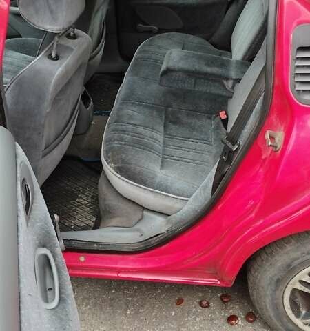 Червоний Форд Мондео, об'ємом двигуна 1.8 л та пробігом 273 тис. км за 1200 $, фото 9 на Automoto.ua