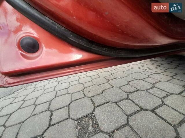 Красный Форд Мондео, объемом двигателя 1.6 л и пробегом 350 тыс. км за 1700 $, фото 21 на Automoto.ua