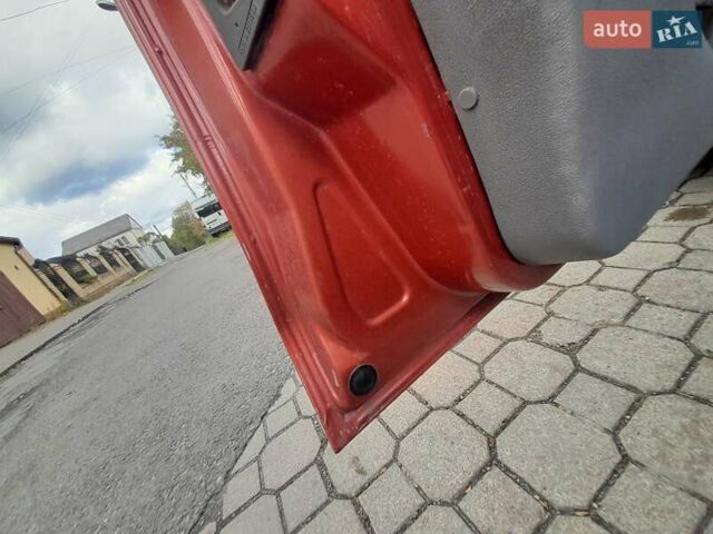 Красный Форд Мондео, объемом двигателя 1.6 л и пробегом 350 тыс. км за 1700 $, фото 20 на Automoto.ua