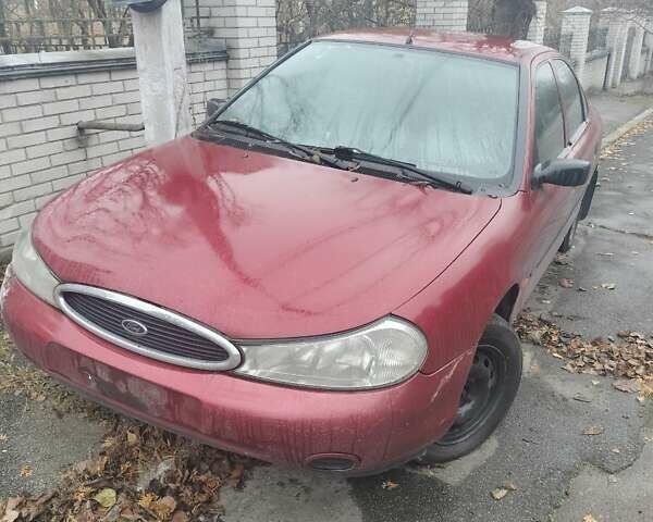 Красный Форд Мондео, объемом двигателя 1.6 л и пробегом 194 тыс. км за 2700 $, фото 1 на Automoto.ua