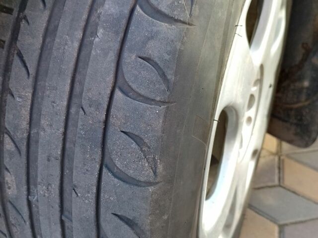 Красный Форд Мондео, объемом двигателя 1.8 л и пробегом 352 тыс. км за 3000 $, фото 12 на Automoto.ua