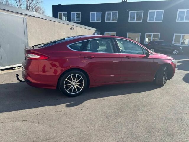 Красный Форд Мондео, объемом двигателя 1.5 л и пробегом 71 тыс. км за 6000 $, фото 5 на Automoto.ua