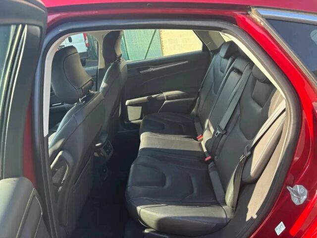 Красный Форд Мондео, объемом двигателя 1.5 л и пробегом 71 тыс. км за 6000 $, фото 11 на Automoto.ua