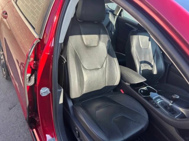 Красный Форд Мондео, объемом двигателя 1.5 л и пробегом 71 тыс. км за 6000 $, фото 6 на Automoto.ua