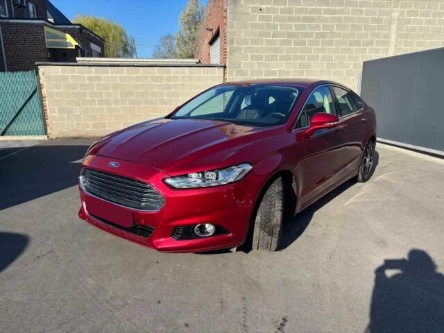 Красный Форд Мондео, объемом двигателя 1.5 л и пробегом 71 тыс. км за 6000 $, фото 2 на Automoto.ua