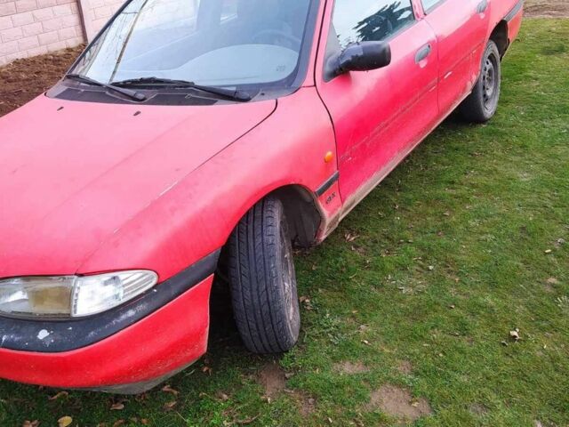 Красный Форд Мондео, объемом двигателя 1.8 л и пробегом 256 тыс. км за 800 $, фото 2 на Automoto.ua