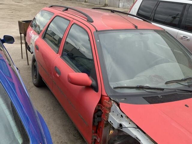 Червоний Форд Мондео, об'ємом двигуна 1.6 л та пробігом 230 тис. км за 500 $, фото 2 на Automoto.ua