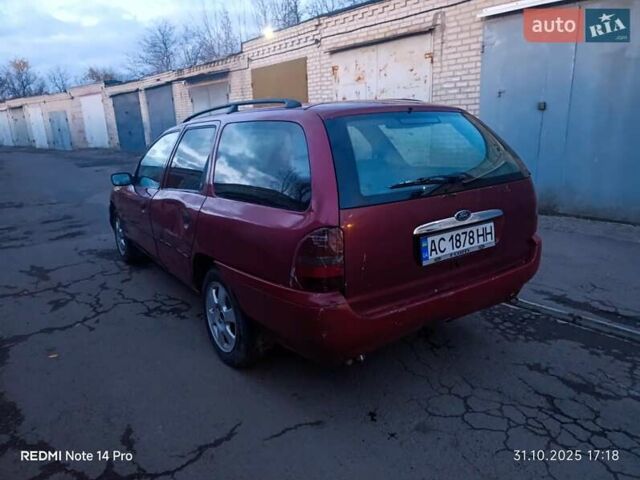 Красный Форд Мондео, объемом двигателя 1.75 л и пробегом 300 тыс. км за 1050 $, фото 6 на Automoto.ua
