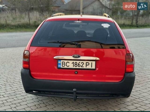 Красный Форд Мондео, объемом двигателя 1.8 л и пробегом 350 тыс. км за 1700 $, фото 2 на Automoto.ua
