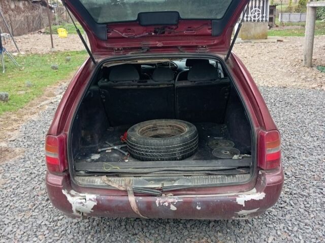 Форд Мондео 1998 в Мукачеве на Automoto.ua Красный Форд Мондео, объемом двигателя 2 л и пробегом 386 тыс. км за 800 $, фото 4 на Automoto.ua