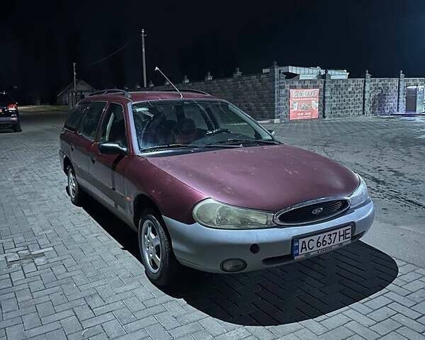 Червоний Форд Мондео, об'ємом двигуна 1.8 л та пробігом 370 тис. км за 2200 $, фото 7 на Automoto.ua