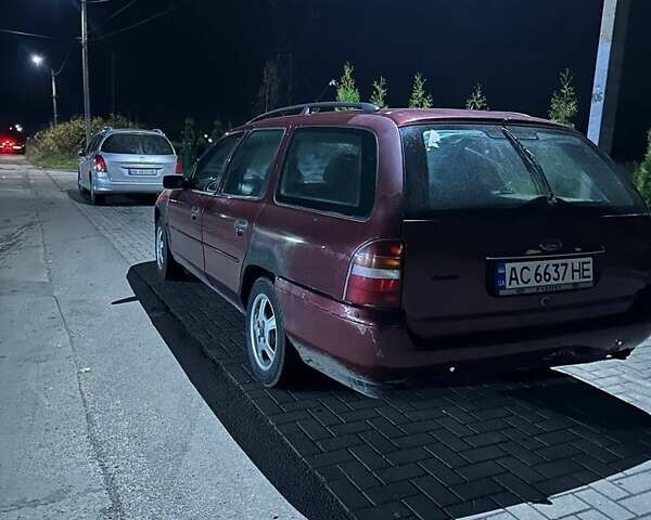 Червоний Форд Мондео, об'ємом двигуна 1.8 л та пробігом 370 тис. км за 2200 $, фото 1 на Automoto.ua