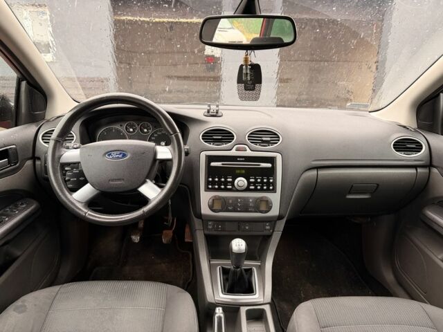 Червоний Форд Мондео, об'ємом двигуна 1.6 л та пробігом 200 тис. км за 2550 $, фото 14 на Automoto.ua