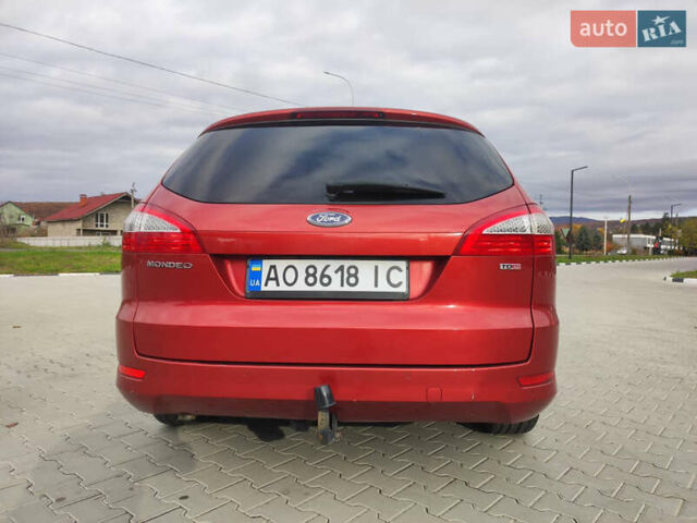 Красный Форд Мондео, объемом двигателя 2 л и пробегом 470 тыс. км за 5999 $, фото 12 на Automoto.ua
