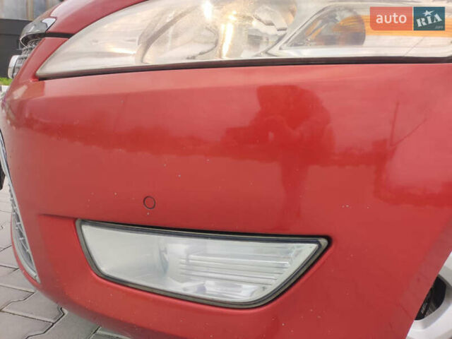 Красный Форд Мондео, объемом двигателя 2 л и пробегом 470 тыс. км за 5999 $, фото 9 на Automoto.ua