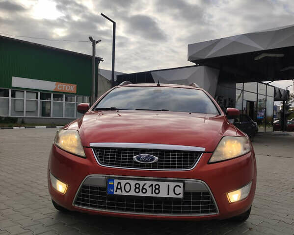 Красный Форд Мондео, объемом двигателя 2 л и пробегом 470 тыс. км за 5999 $, фото 6 на Automoto.ua
