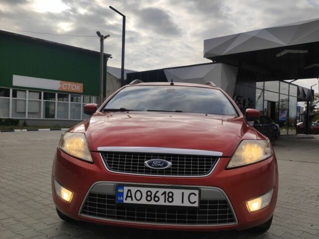 Червоний Форд Мондео, об'ємом двигуна 2 л та пробігом 300 тис. км за 5999 $, фото 1 на Automoto.ua