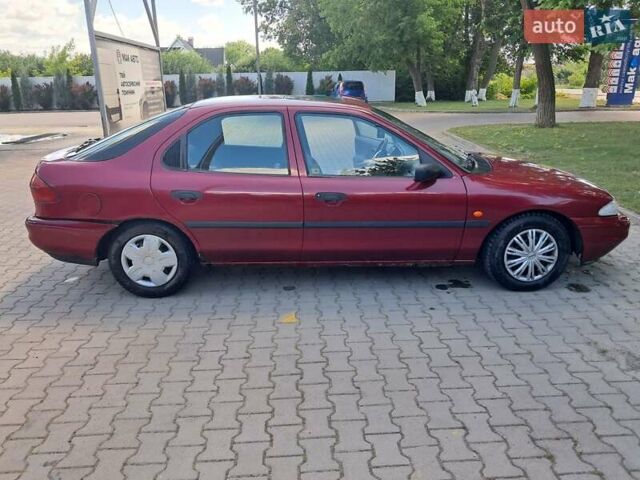Червоний Форд Мондео, об'ємом двигуна 1.8 л та пробігом 413 тис. км за 1350 $, фото 12 на Automoto.ua
